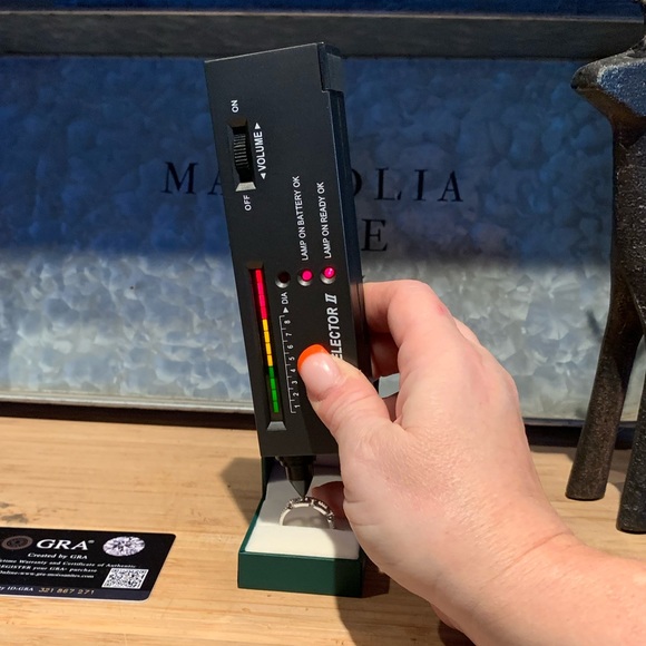 Live listing—Stunning D link chain style Moissanite band - Picture 5 of 5